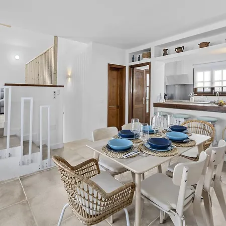 Casahost La Barraca Sunset Вилла