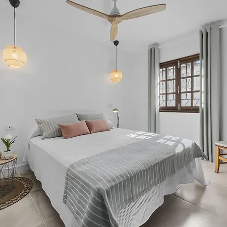 Vila Casahost La Barraca Sunset *